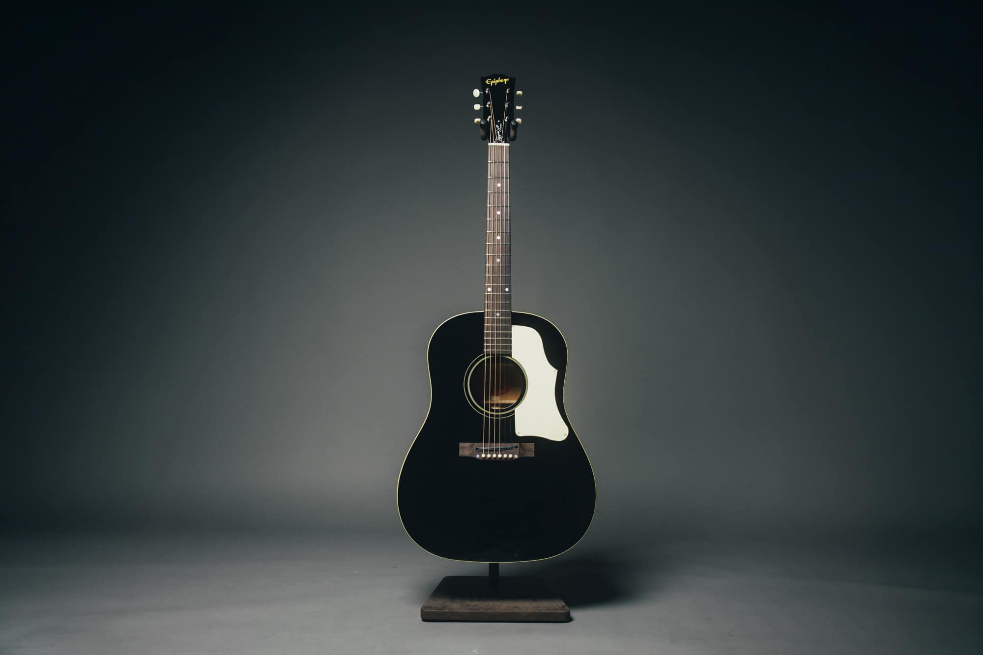 Kazuyoshi Saito J-45 | Gibson Japan