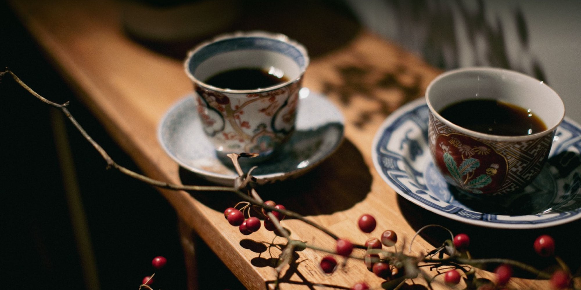 青磁】 三田青磁陽刻鹿猿図四方角皿 5客セット 15720 | すべての商品