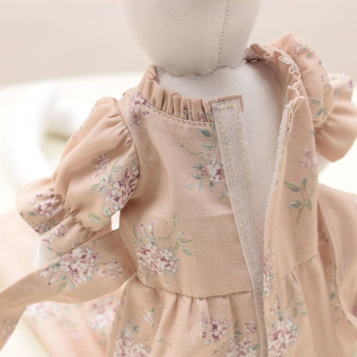 着せ替え用】 ブーケ柄 サッシュワンピース/ アミブルージュ