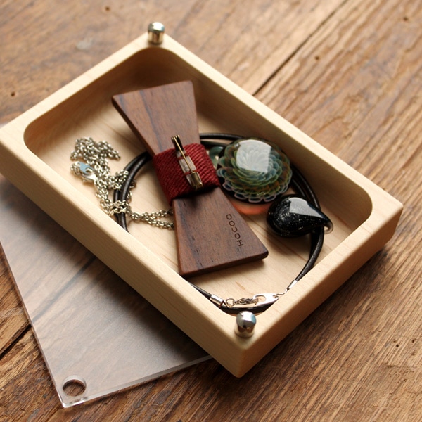 ハローキティ】【L】「Jewelry Case」キティちゃんの刻印がかわいい