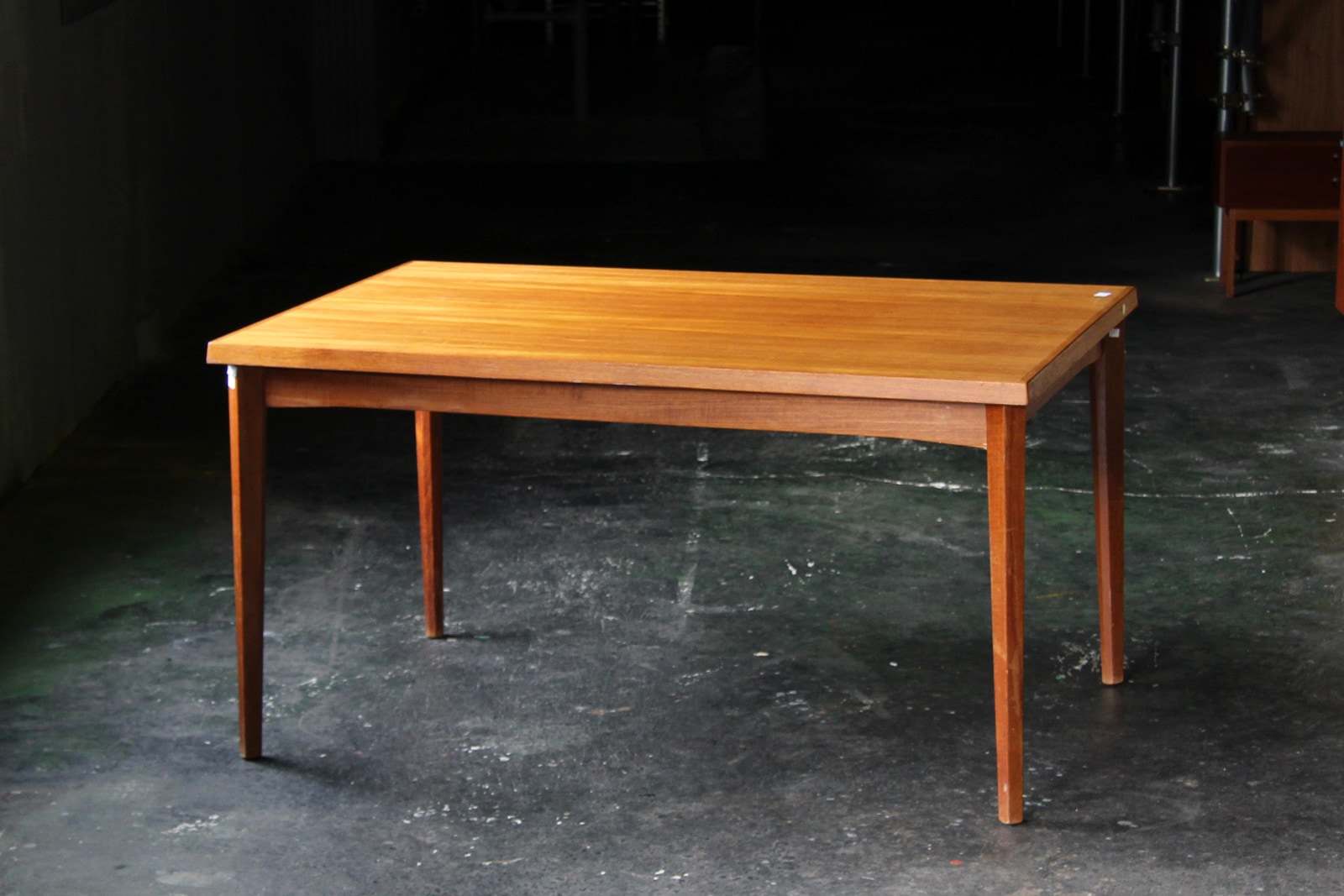 DK19-313 北欧 ミッドセンチュリー家具 ダイニングテーブル 角脚 141cm