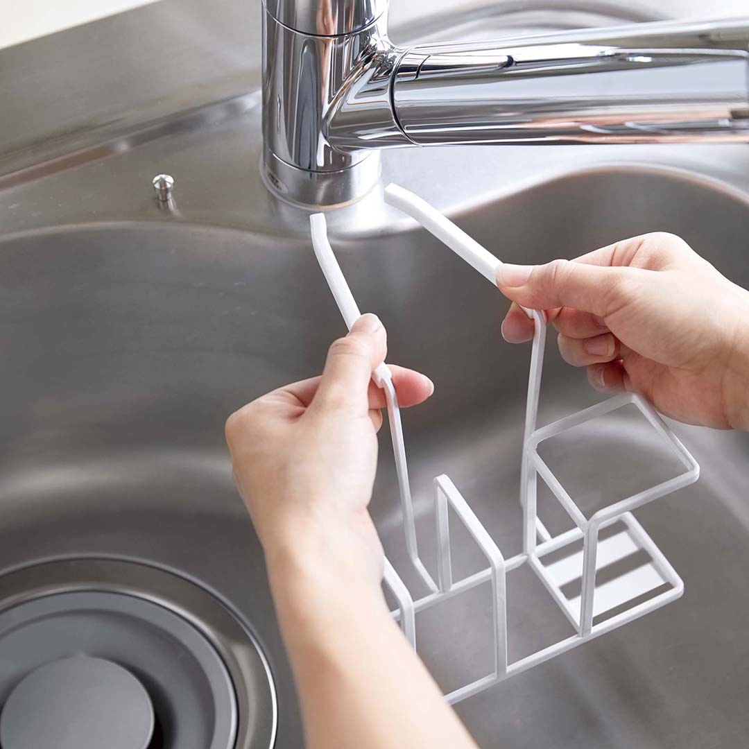 蛇口にかけるスポンジ＆ブラシホルダー タワー ホワイト｜キッチン用品