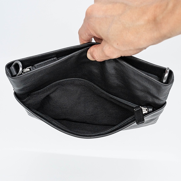 レザーサコッシュ 本革 ショルダーバック ボディバッグ HADLEY BLACK