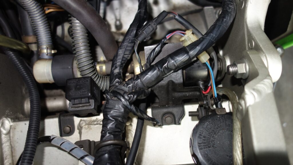 ZX-9Rのヒューエルポンプを交換しました | Good Ninja!