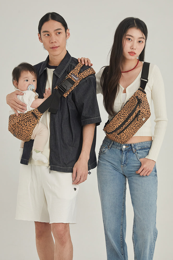 グスケット365抱っこ紐Plus【抱っこ紐+バッグ】ブラウンレオパード