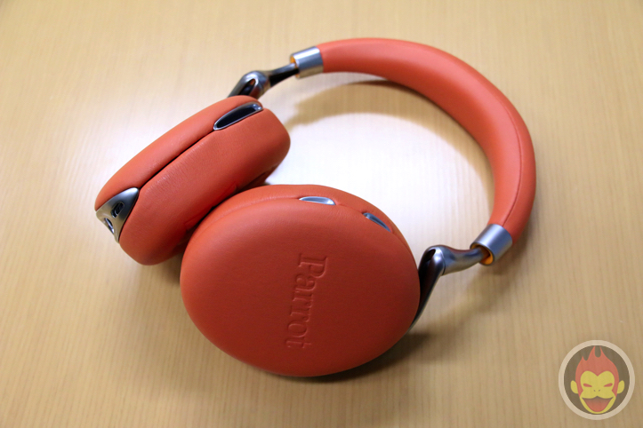 レビュー】世界最先端のBluetoothヘッドホン「Parrot Zik 2.0」の外観