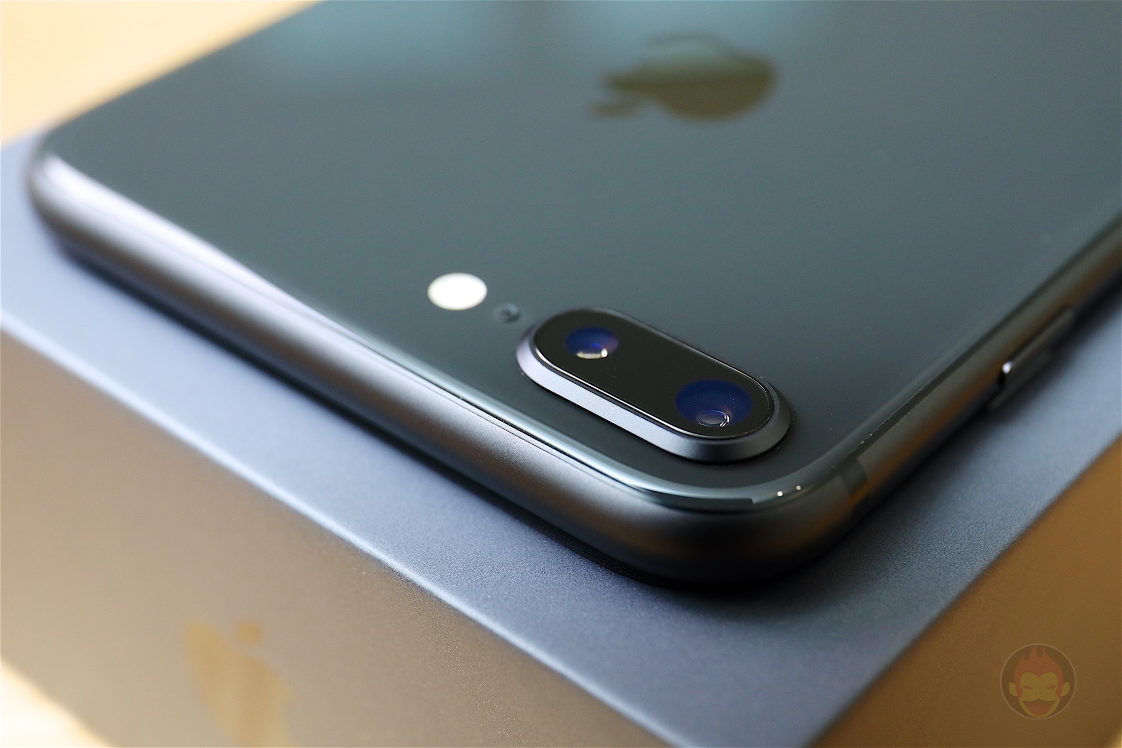 iPhone 8 Plus スペースグレイモデル 外観レビュー | ゴリミー