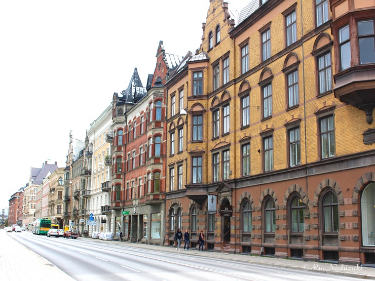 世界の街角】世界初のねじれ高層ビル! 南スウェーデンの街マルメの個性