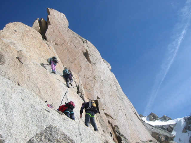 伊豆 城山マルチクライミング 2日間 | IFMGA/国際山岳ガイド連盟 (社