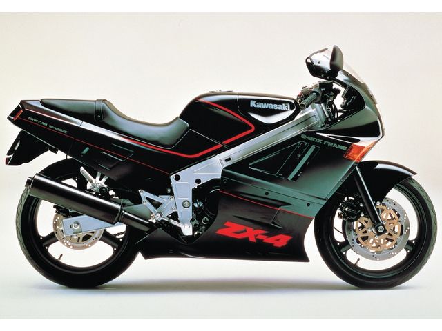K-FACTORY x KAWASAKI ZX-4 - Webike