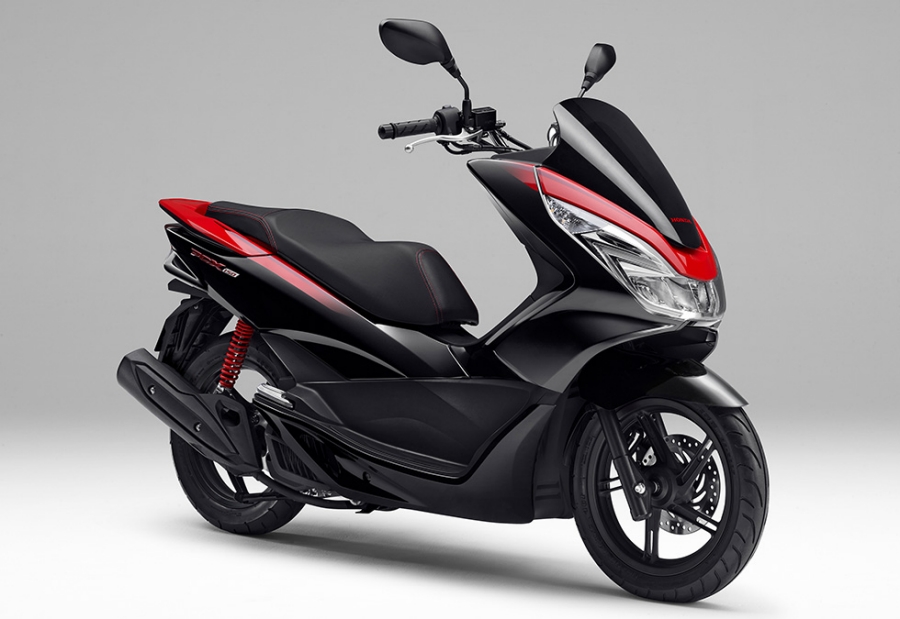 特別カラーを採用した「PCX Special Edition」と「PCX150 Special