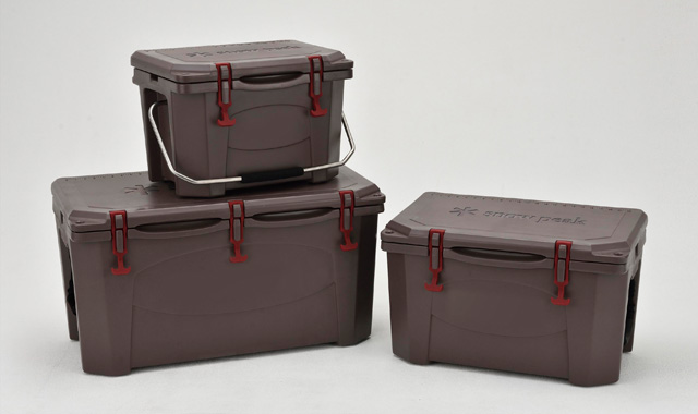 極厚クーラーが人気？ハードロッククーラーVSタンドラ！釣りには