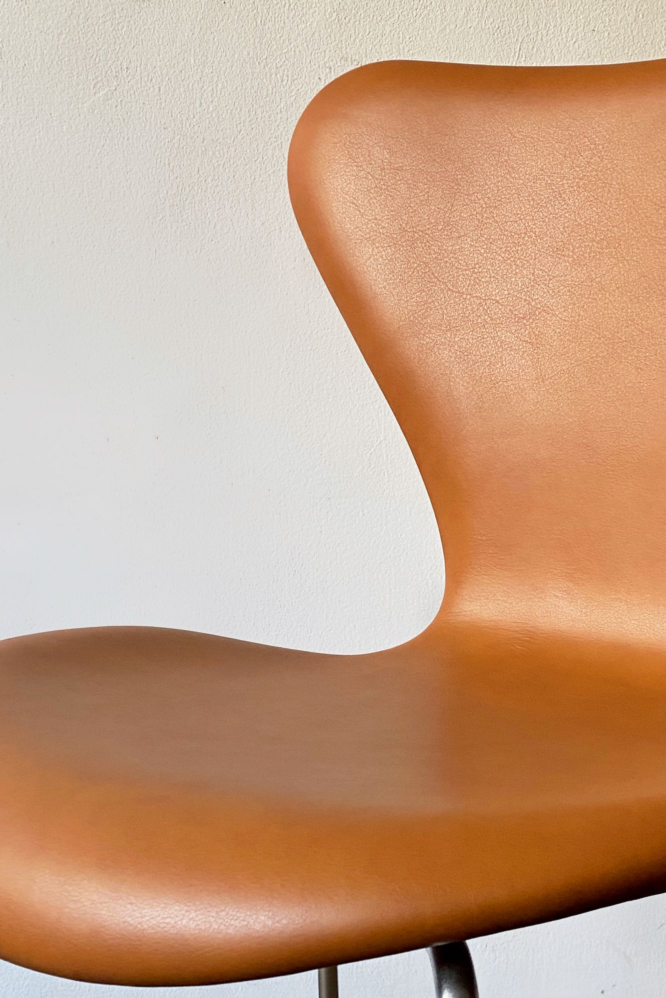 Seven Chair Leather - minä perhonen