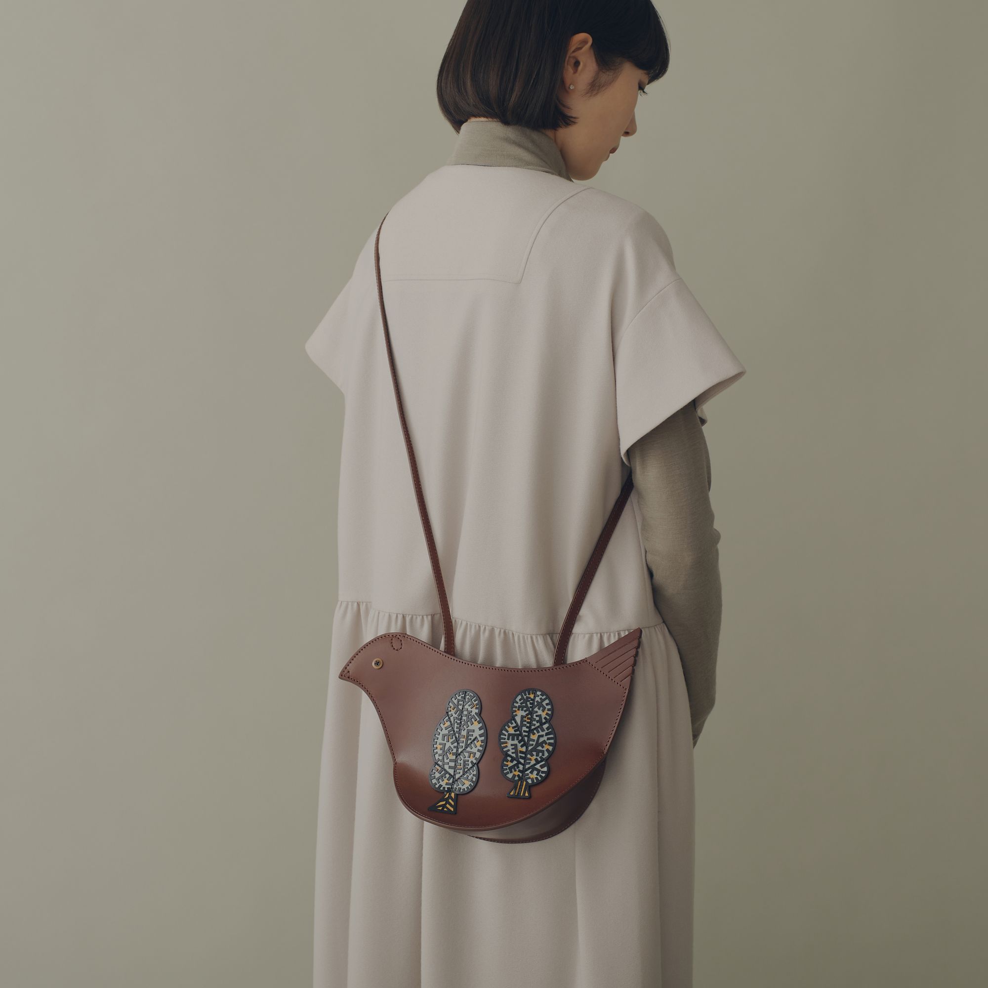 fruitree tori pochette - minä perhonen