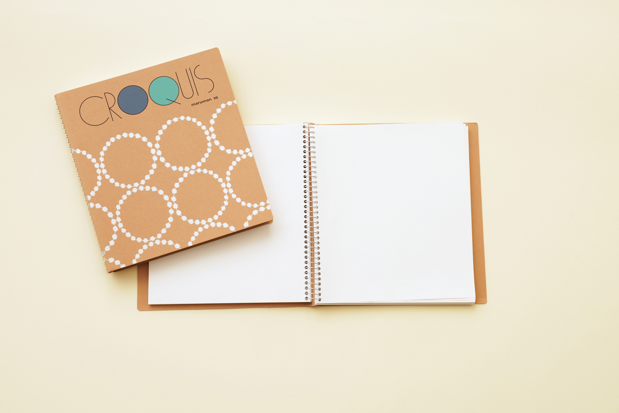 スパイラルでの、minä perhonen 30周年イベント「kiitospäivä!」販売