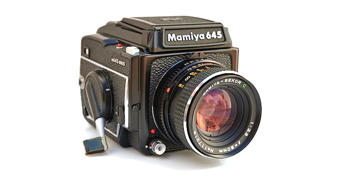Mamiya M645 System's Advantages - Grainy Photos