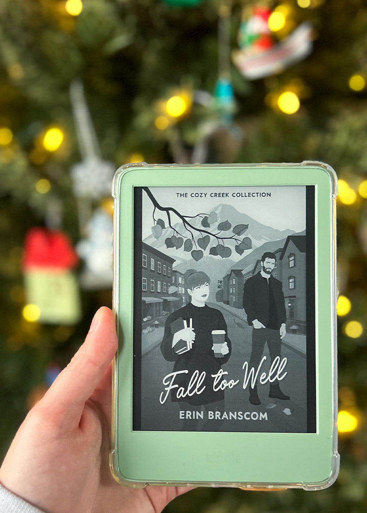 Reviewing My First Kindle! The Matcha Green Generation 11 | Green