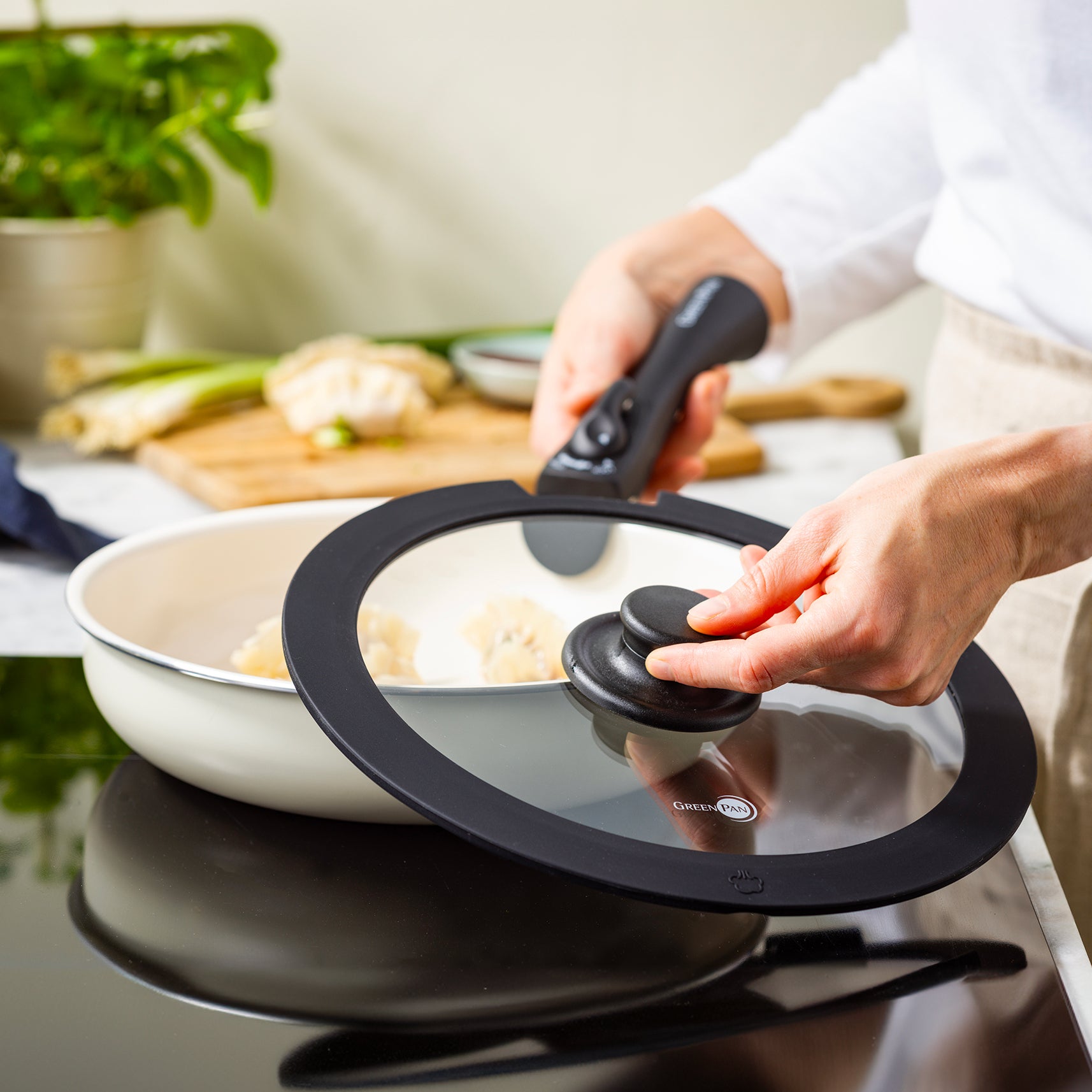 Amway インダクションレンジ対応 2024年製 大フライパン 大ソースパン