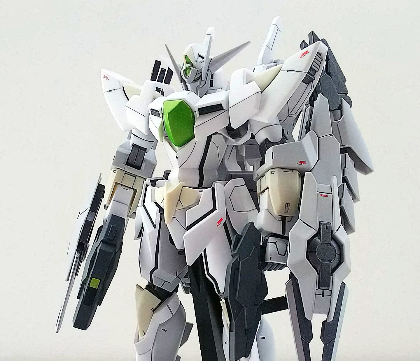 HGリバーシブルガンダム 塗装改造品 HGBF リバーシブルガンダム