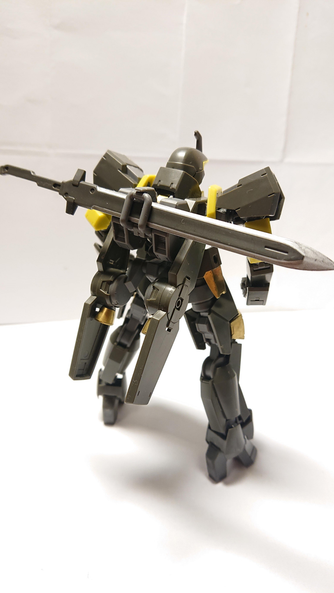 グレイズ(イオク機)｜@musashin11t9さんのガンプラ作品｜GUNSTA