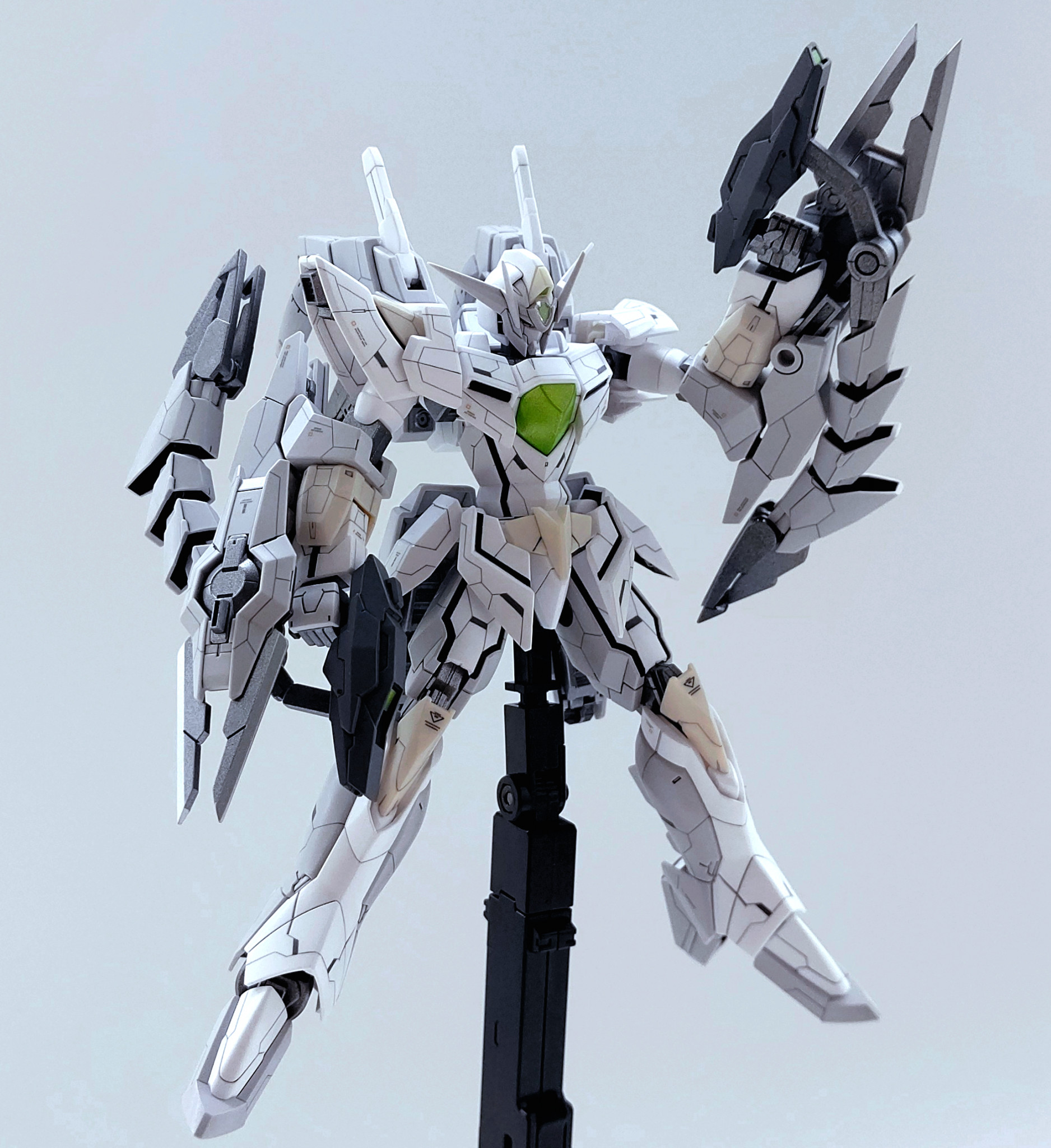 HGリバーシブルガンダム 塗装改造品 HGBF リバーシブルガンダム