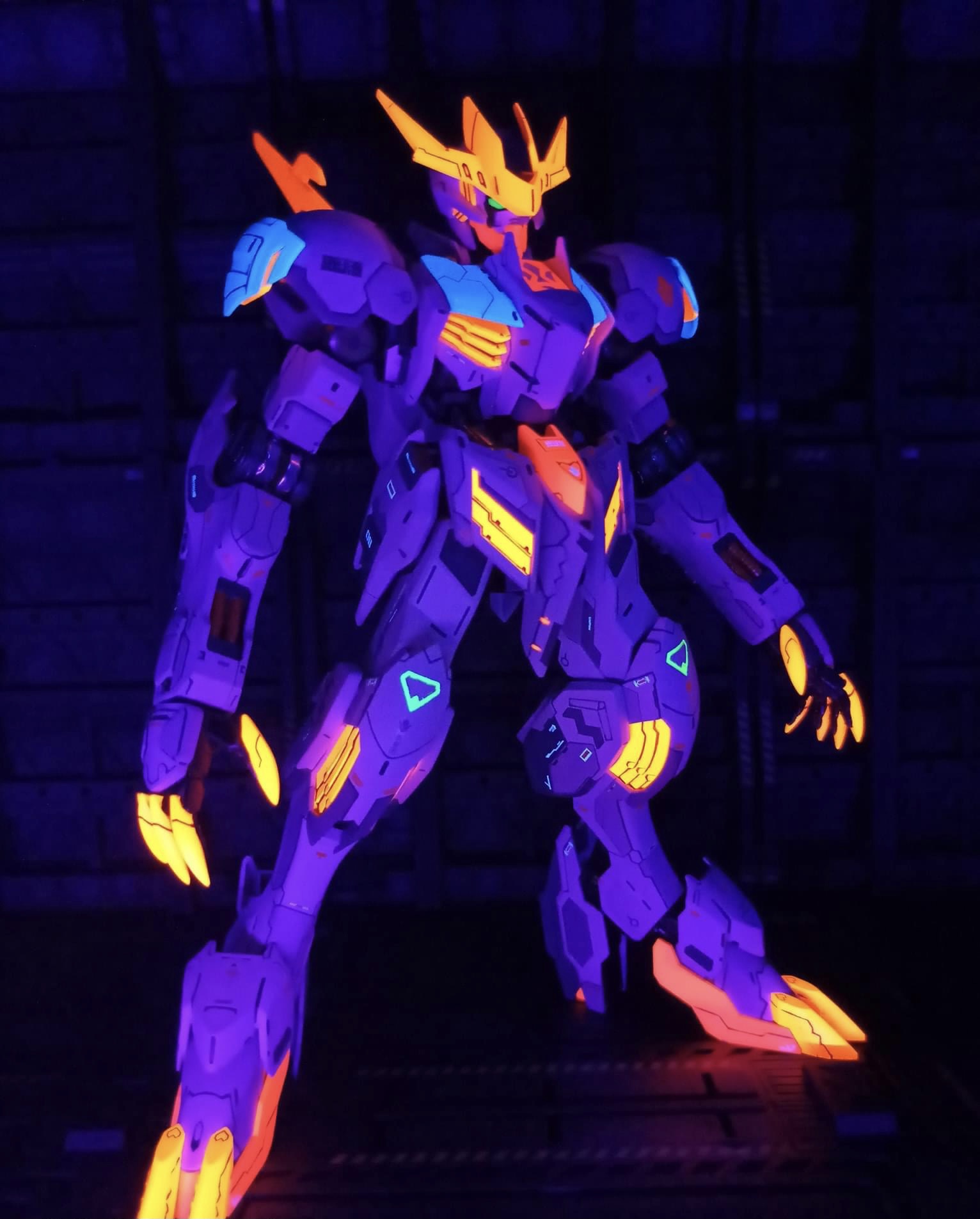 ガンダムバルバトスルプスレクス (1/100) 徹底改修塗装済完成品 劇中