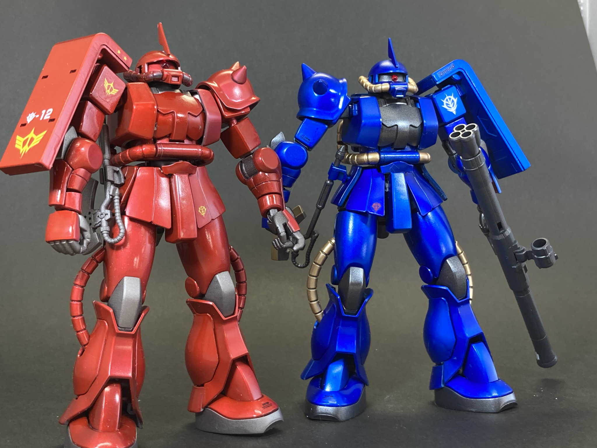 HGUCシャア専用ザクII(キャンディ塗装仕上げ)｜@AAqua52さんのガンプラ