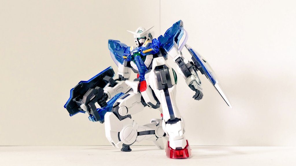 MG ガンダムエクシア ソリッドクリア｜火鉢さんのガンプラ作品｜GUNSTA