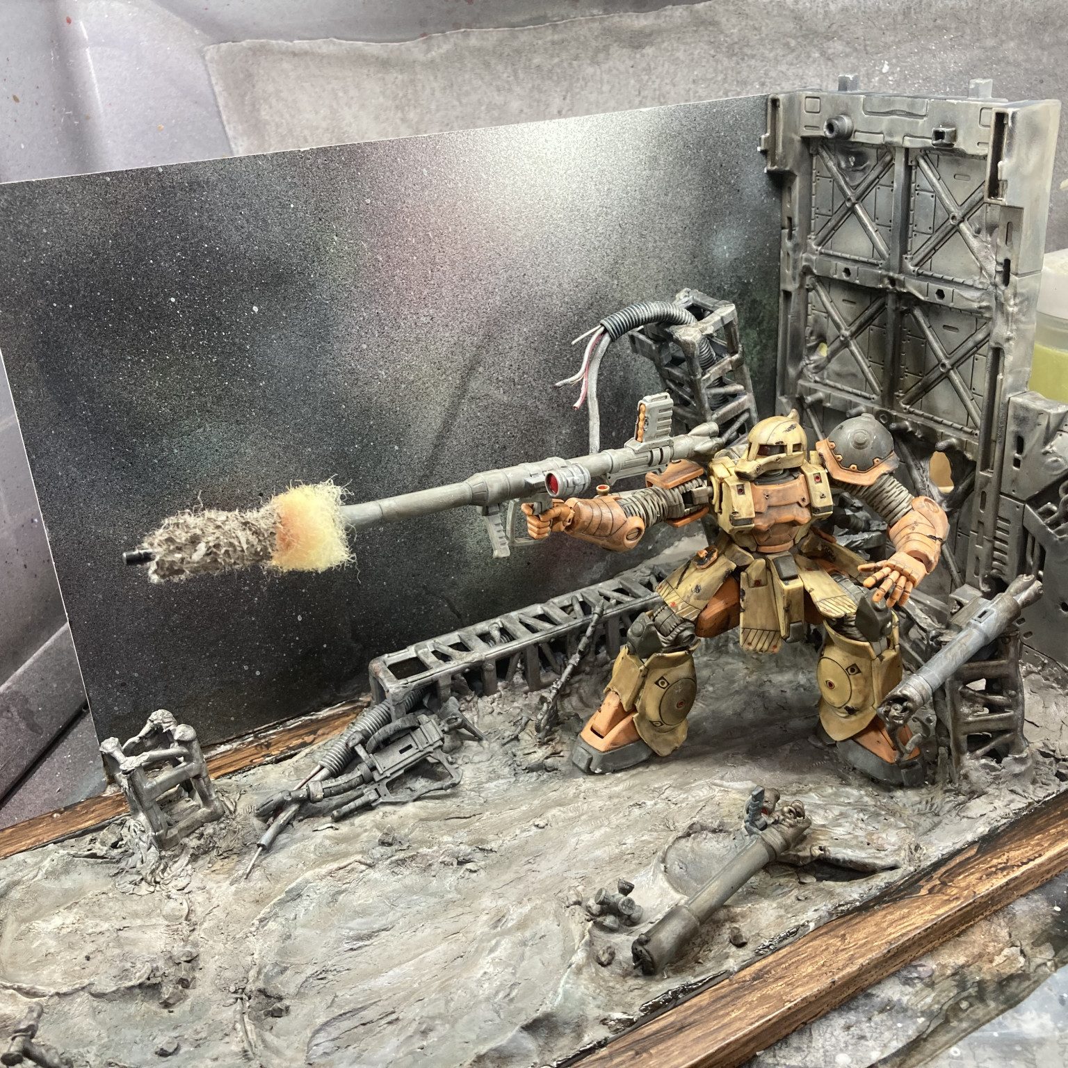 サンダーボルト旧ザク。最後の一撃｜涅槃-nirvāṇaさんのガンプラ作品