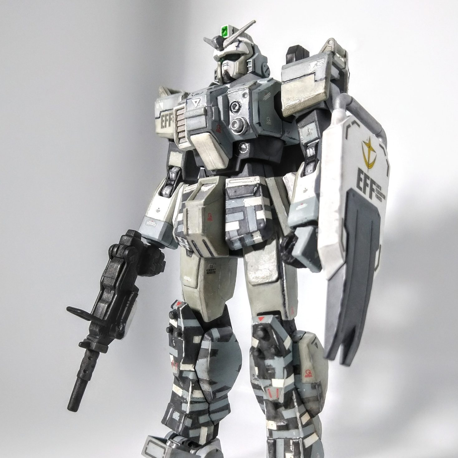 RX-79[G] 陸戦型ガンダム 都市迷彩仕様(1/144)｜TigeredFoxさんの
