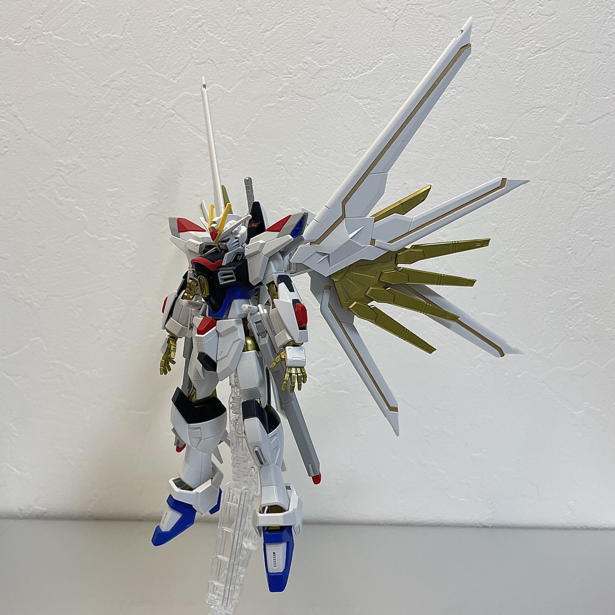 HG マイティストライクフリーダムガンダム 【部分塗装】｜たつGUNさん