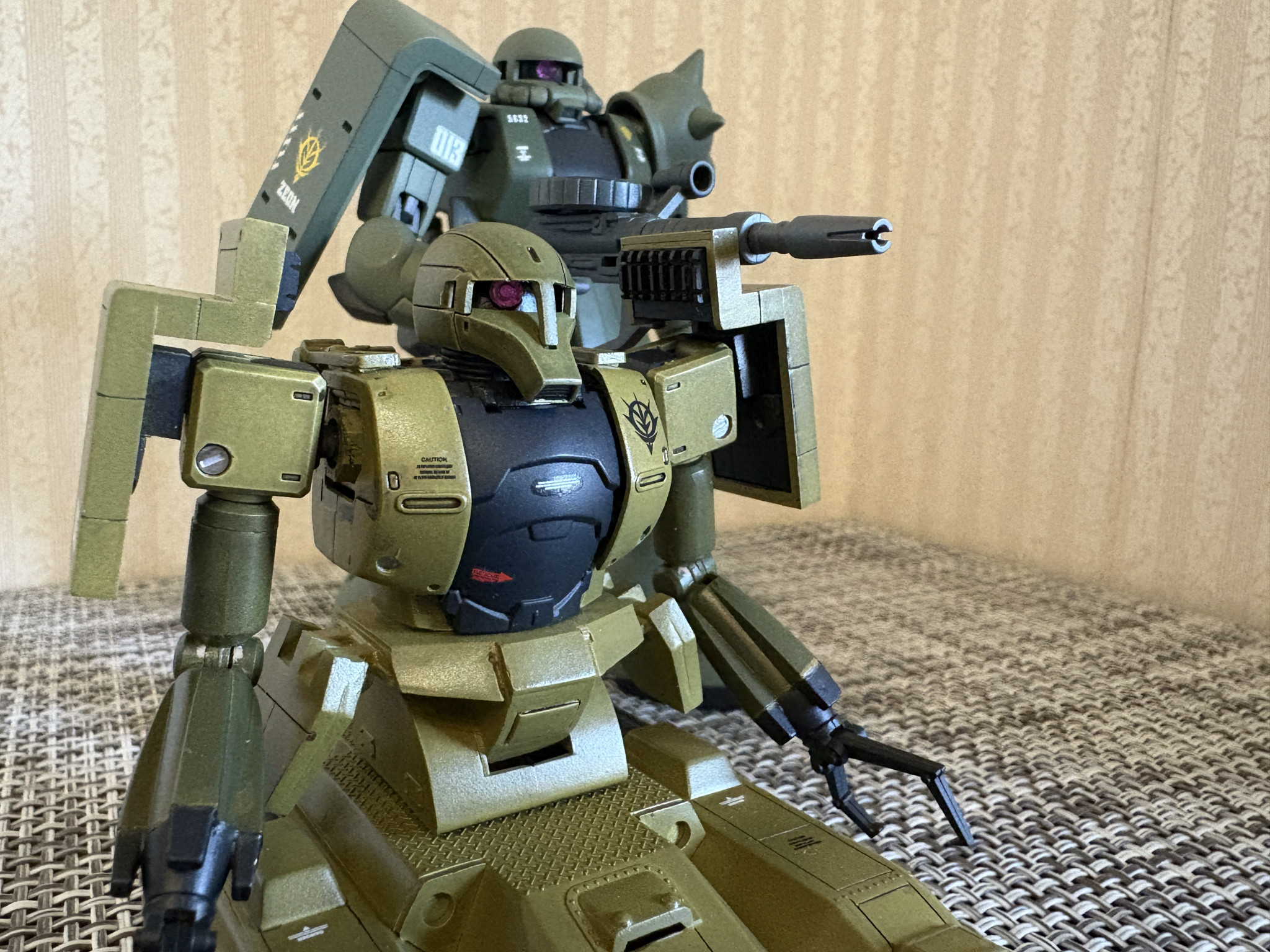 1/100相当 ザクタンク モデルキット未組立 1/100相当 ザクタンク