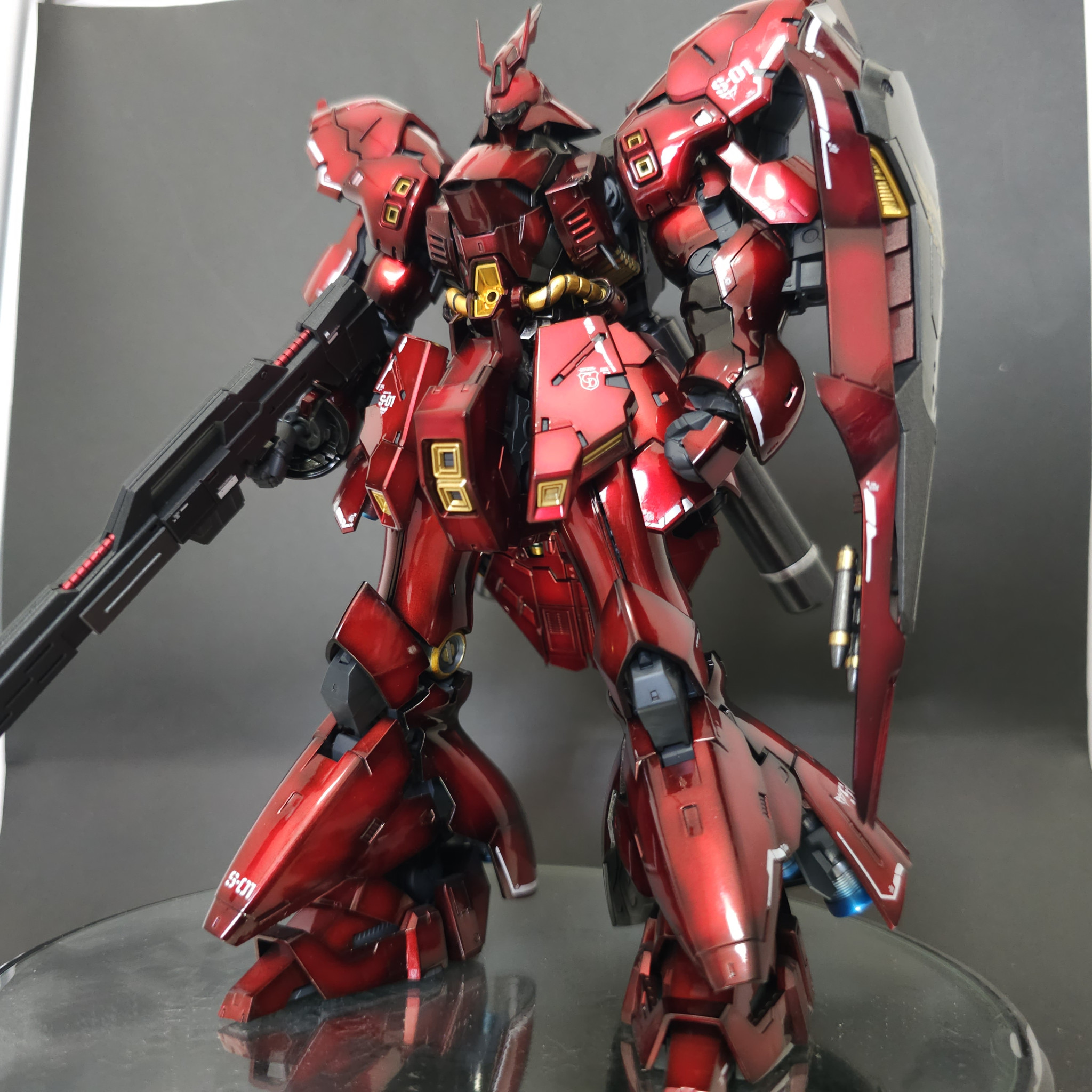 サザビー キャンディグラデーション塗装｜Turboさんのガンプラ作品