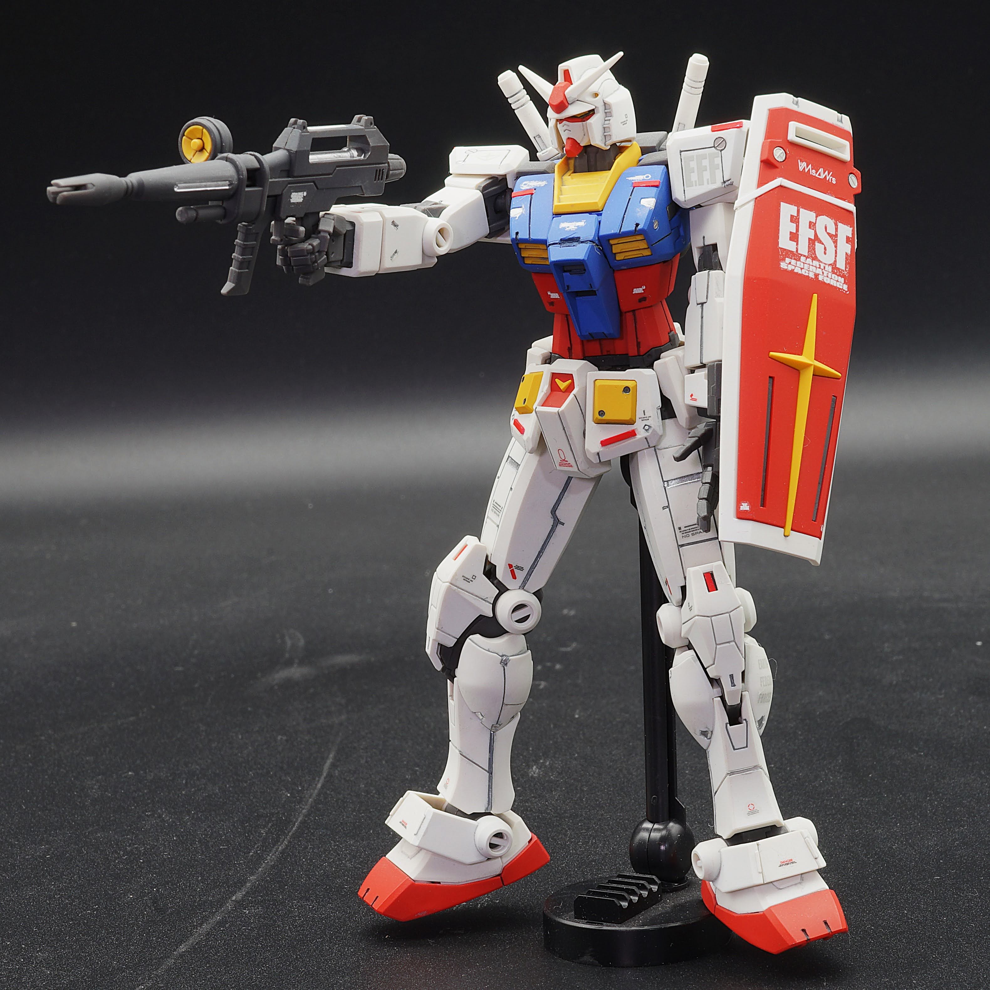 HG 1/144 RX-78-2 ガンダム [BEYOND GLOBAL]全塗装｜あるむさんの