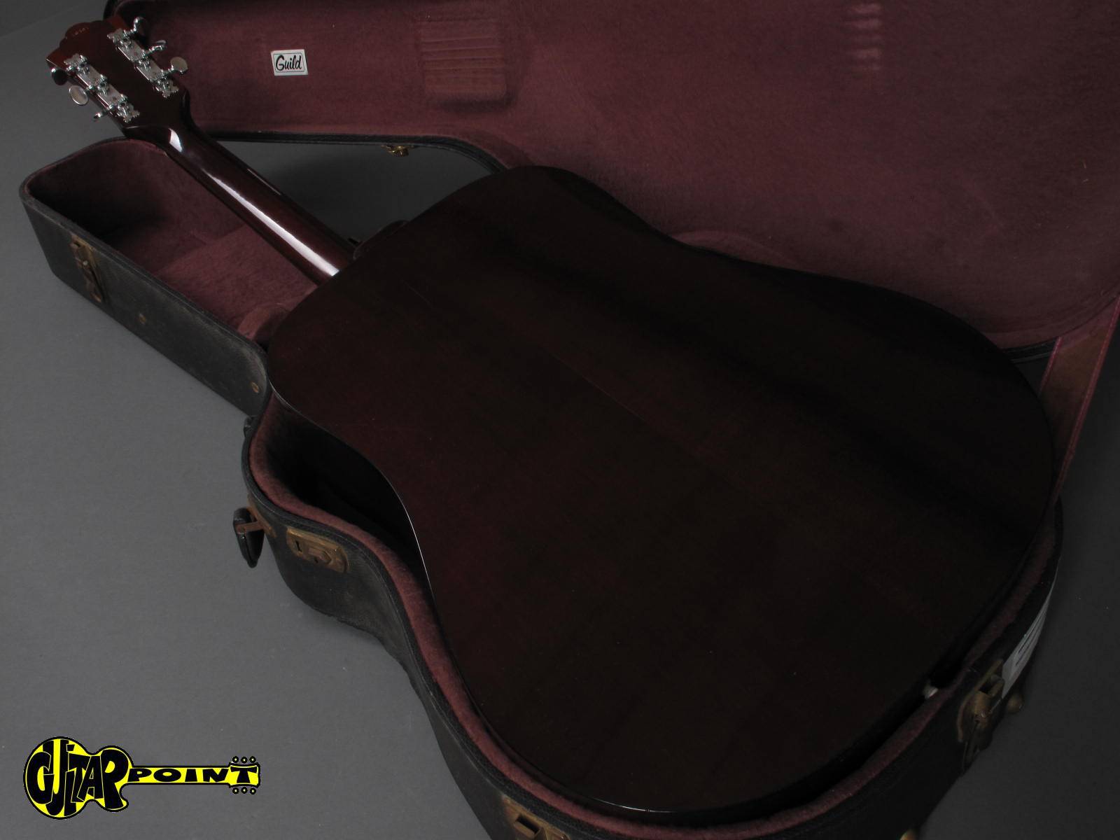 1971 Guild D-25 – Natural – GuitarPoint