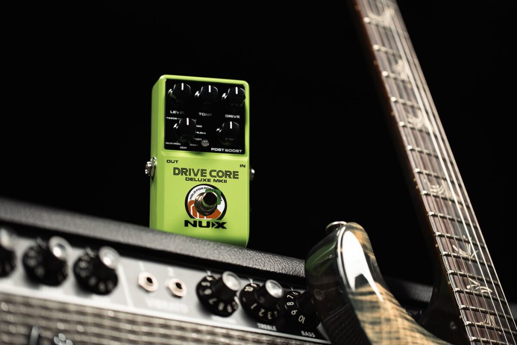 NUXから新定番登場。Drive Core Deluxe MKIIは8種のドライブを1台に