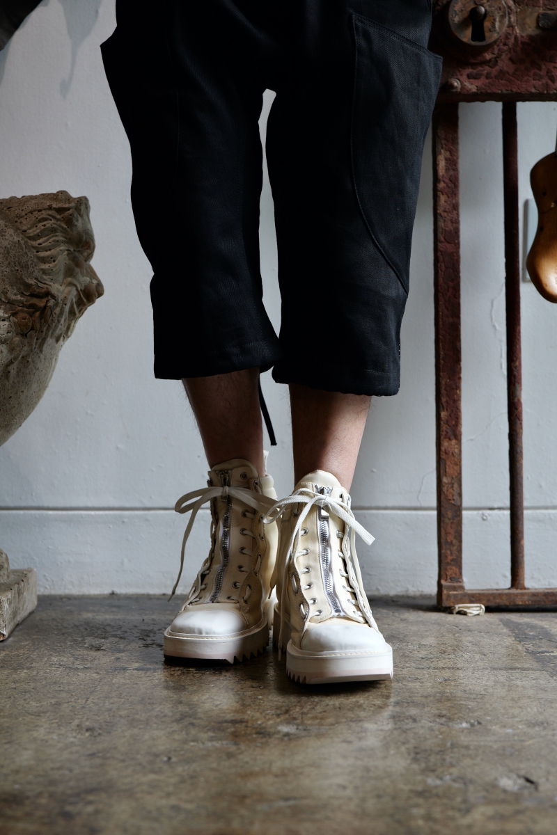 32611B-7987SAW. HORSE WHITE LEATHER SNEAKER ZIP FRONT FZ-2 WHITE