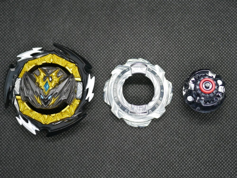 ベイブレードバーストDB】B-180 ダイナマイトベリアル.Nx.Vn-2 開封