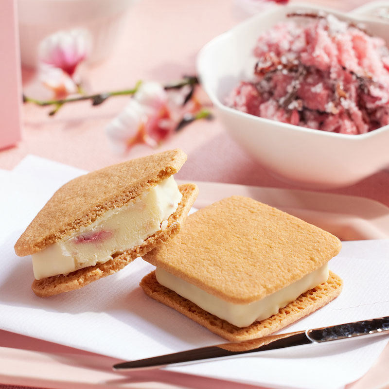 バニラビーンズの生チョコサンド「ショーコラ」に“さくら”＆“あまおう