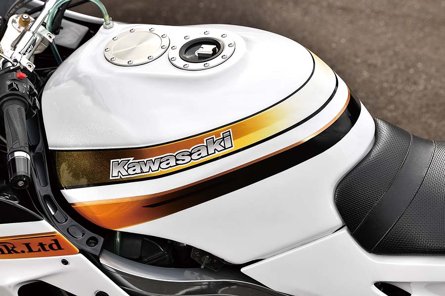 歴代カワサキ“最速”に名を連ねるZX-10にこだわるオーナーとK-2