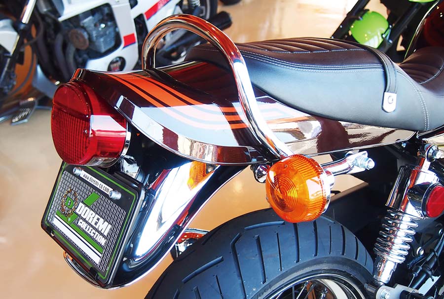 Z900RSを機能でデザインでアップグレードしてくれるカスタムパーツの