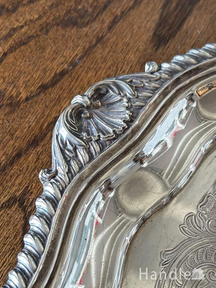 英国アンティークのシルバープレート、とっても美しい銀のお盆サルヴァ