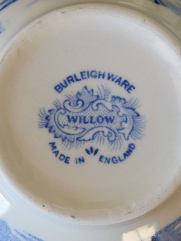 バーレイ社のおしゃれな食器、トーキーブルーウィローパターンの