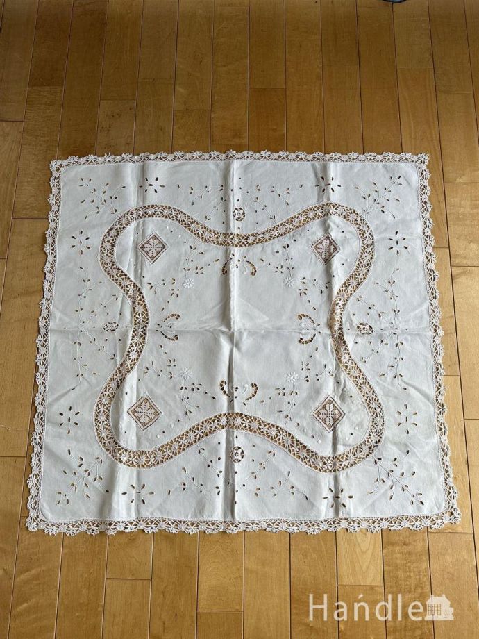 フランスから届いたアンティークのおしゃれな雑貨、小花柄が可愛い