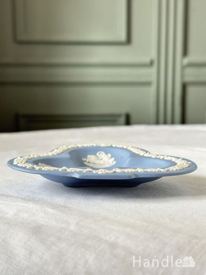 ウェッジウッド（Wedgwood）のジャスパーウェア、ペールブルー色の