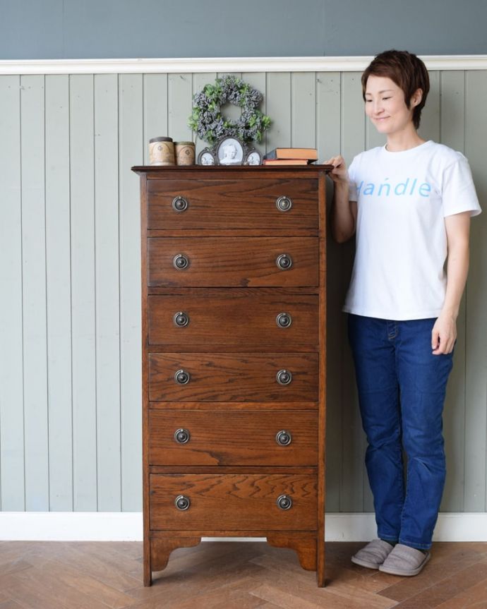 英国アンティークのチェスト、たっぷり収納できる6段チェスト（整理