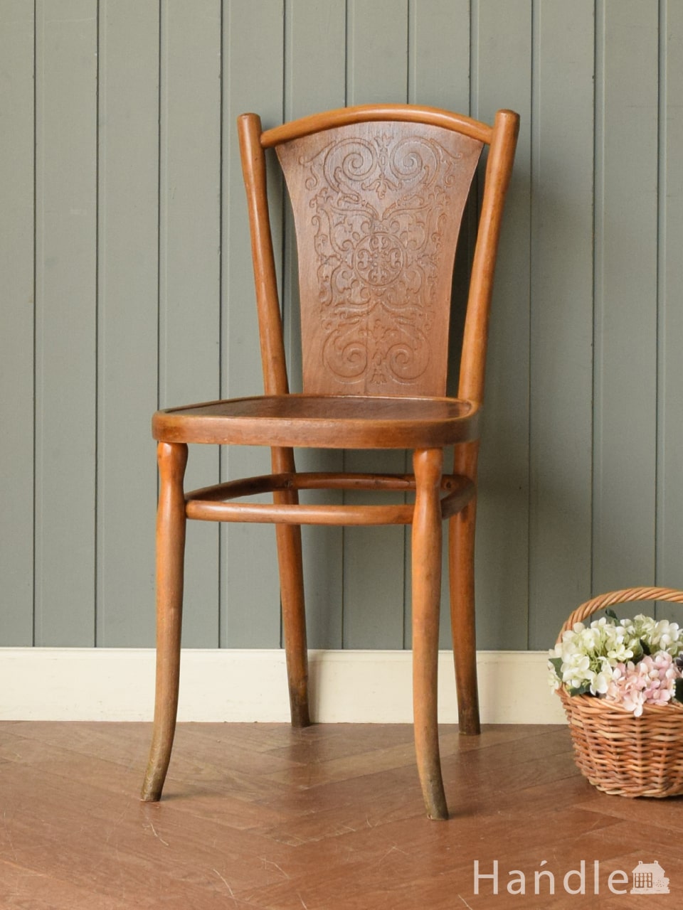 英国輸入のおしゃれなアンティークの椅子、美しい曲げ木のベントウッド