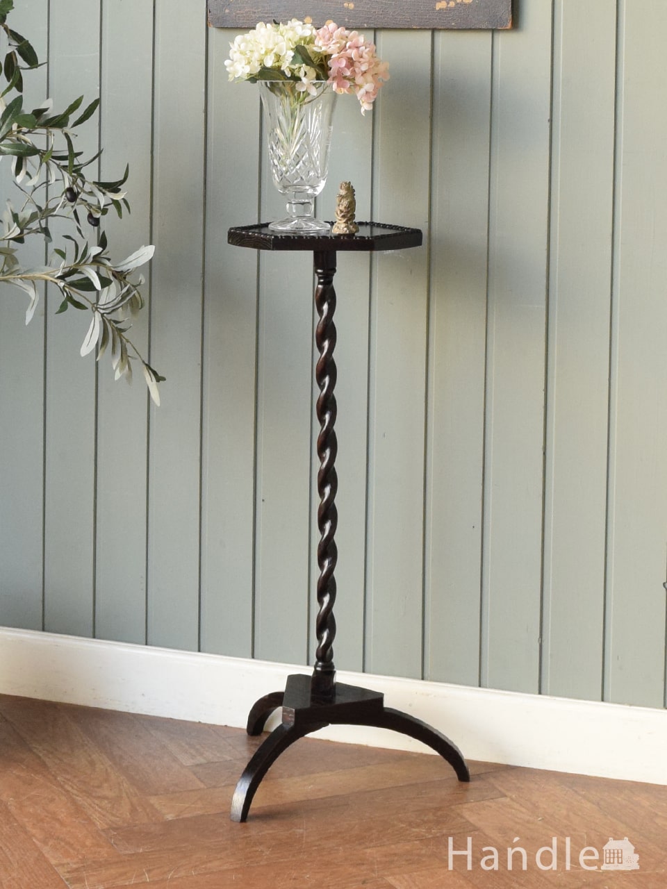 イギリスのおしゃれなアンティーク家具、背が高いマホガニー材の