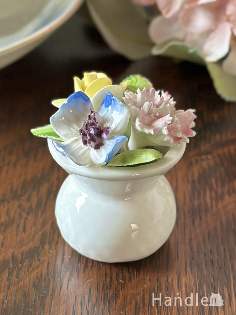 ロイヤルドルトン社のアンティークの陶花、スワン×お花のおしゃれな