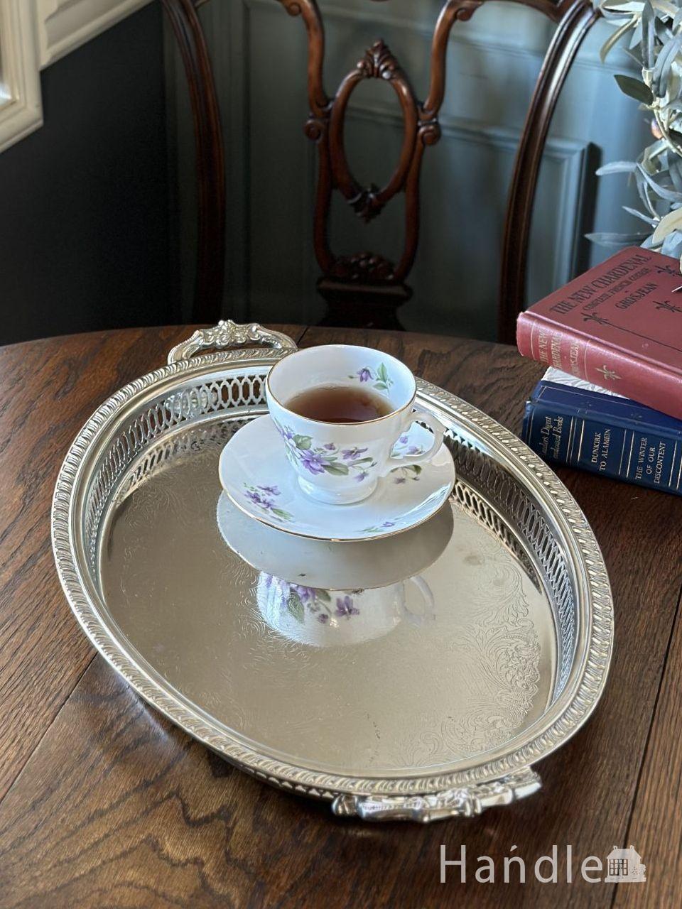 英国アンティークシルバープレートのギャラリートレイ、英国の持ち